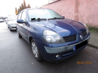 Купить Renault Clio, 1.4, 2001 года с пробегом, цена 6436 руб., id 15002