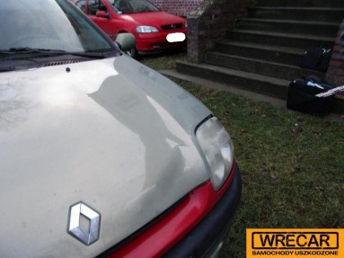 Купить Renault Clio, 1.1, 2000 года с пробегом, цена 0 руб., id 15012