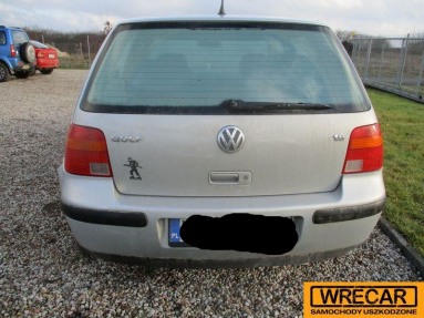 Купить Volkswagen Golf, 1.6, 1999 года с пробегом, цена 1592 руб., id 15037