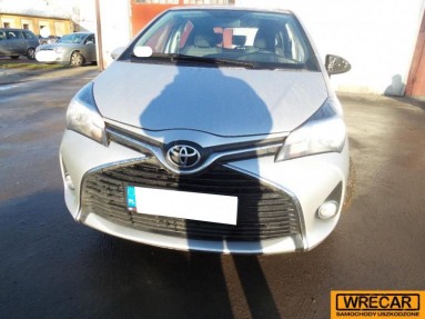 Купить Toyota Yaris, 1.3, 2015 года с пробегом, цена 11280 руб., id 15085