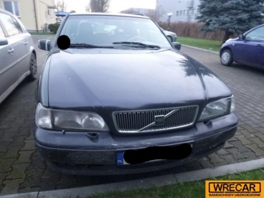 Купить Volvo V70, 2.5, 1999 года с пробегом, цена 16194 руб., id 15094