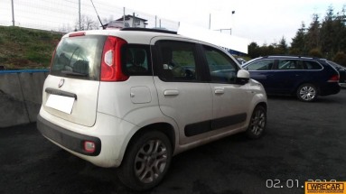 Купить Fiat Panda, 1.2, 2012 года с пробегом, цена 3183 руб., id 15102