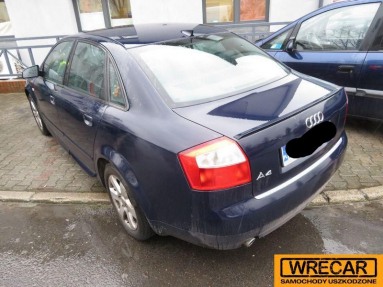 Купить Audi A4, 1.6, 2002 года с пробегом, цена 16194 руб., id 15130