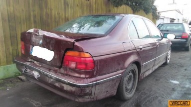 Купить BMW 520i 520i Kat., 2.0, 1997 года с пробегом, цена 1592 руб., id 15155