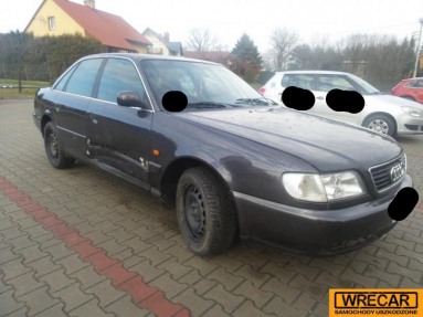Купить Audi A6, 2.6, 1995 года с пробегом, цена 1592 руб., id 15165