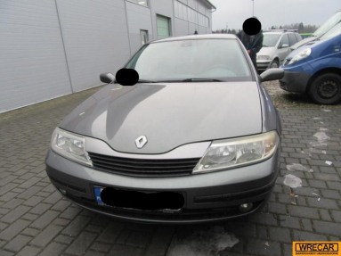 Купить Renault Laguna, 1.8, 2004 года с пробегом, цена 53425 руб., id 15197