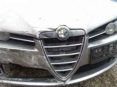 Купить Alfa Romeo 159, 1.9, 2008 года с пробегом, цена 3183 руб., id 15216