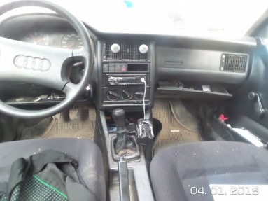 Купить Audi 80, 1.9, 1992 года с пробегом, цена 3253 руб., id 15249