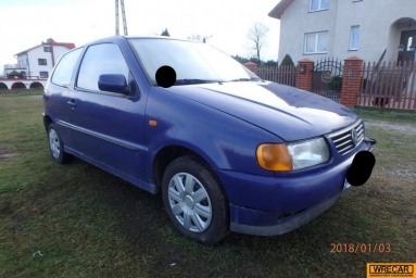 Купить Volkswagen Polo, 1.0, 1996 года с пробегом, цена 1592 руб., id 15281