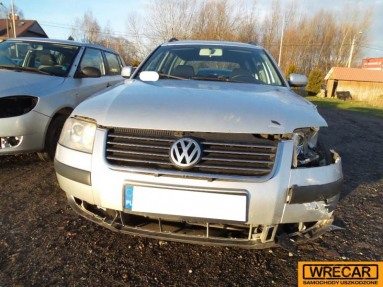 Купить Volkswagen Passat, 1.9, 2002 года с пробегом, цена 17785 руб., id 15297