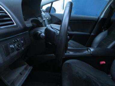 Купить Toyota Avensis, 2.0, 2014 года с пробегом, цена 12941 руб., id 15319