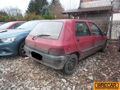 Купить Renault Clio, 1.2, 1994 года с пробегом, цена 1592 руб., id 15344
