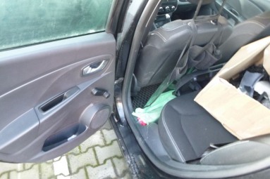 Купить Renault Clio, 1.1, 2014 года с пробегом, цена 53425 руб., id 15352