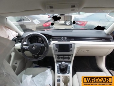 Купить Volkswagen Passat, 1.6, 2015 года с пробегом, цена 460276 руб., id 15358