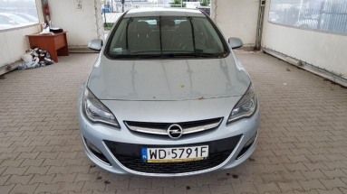 Купить Opel Astra, 1.7, 2014 года с пробегом, цена 479722 руб., id 15373