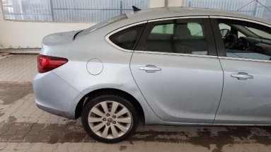 Купить Opel Astra, 1.7, 2014 года с пробегом, цена 479722 руб., id 15373