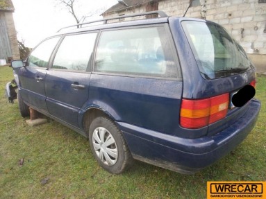 Купить Volkswagen Passat, 2.0, 1995 года с пробегом, цена 1592 руб., id 15403