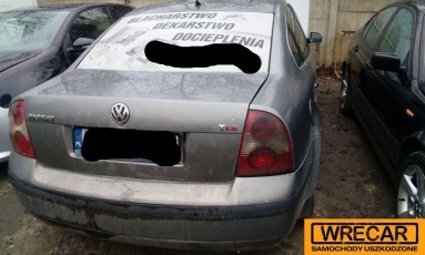 Купить Volkswagen Passat, 1.9, 2002 года с пробегом, цена 3253 руб., id 15409