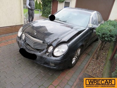 Купить Mercedes-Benz E 220 CDI MR`06 211 Classic, 2.1, 2008 года с пробегом, цена 16194 руб., id 15434