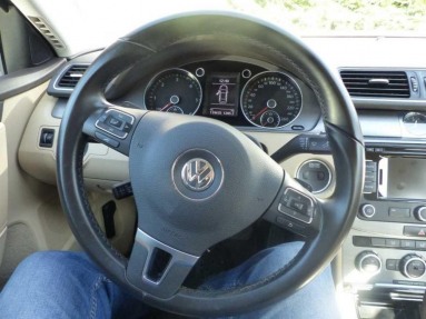 Купить Volkswagen Passat, 2.0, 2013 года с пробегом, цена 737438 руб., id 15474
