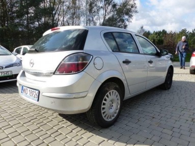 Купить Opel Astra, 1.7, 2011 года с пробегом, цена 215501 руб., id 15490