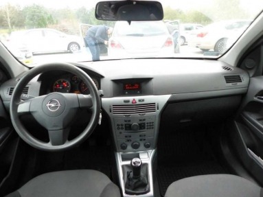 Купить Opel Astra, 1.7, 2011 года с пробегом, цена 252802 руб., id 15493