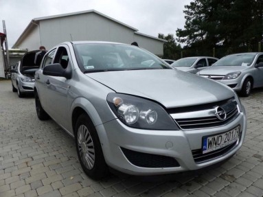 Купить Opel Astra, 1.7, 2011 года с пробегом, цена 234948 руб., id 15500