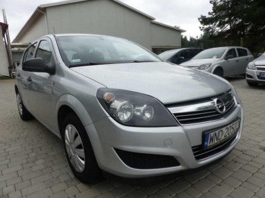 Купить Opel Astra, 1.7, 2011 года с пробегом, цена 265743 руб., id 15502