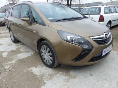 Купить Opel Zafira, 2.0, 2014 года с пробегом, цена 617507 руб., id 15507