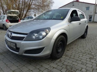 Купить Opel Astra, 1.7, 2011 года с пробегом, цена 215501 руб., id 15520