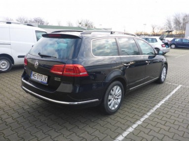 Купить Volkswagen Passat, 2.0, 2014 года с пробегом, цена 980551 руб., id 15543
