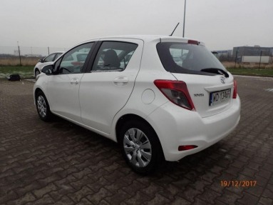 Купить Toyota Yaris, 1.0, 2014 года с пробегом, цена 307889 руб., id 15578
