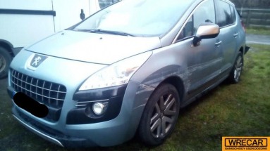 Купить Peugeot 3008, 2.0, 2012 года с пробегом, цена 4844 руб., id 15595