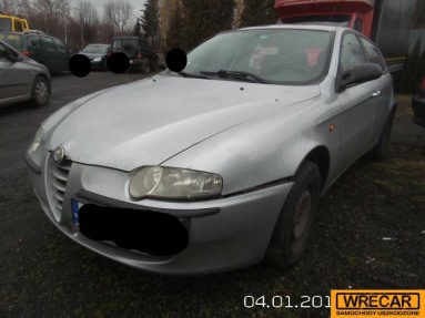 Купить Alfa Romeo 147, 2.0, 2002 года с пробегом, цена 1592 руб., id 15600