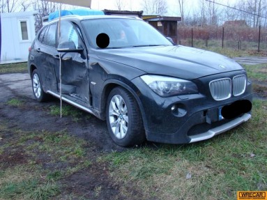 Купить BMW X1 X1                        MR`1, 2.0, 2013 года с пробегом, цена 6436 руб., id 15636