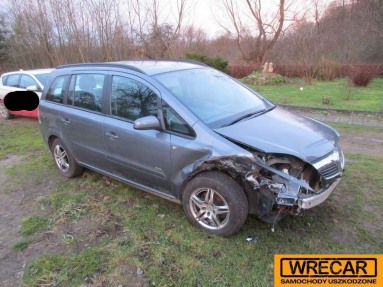 Купить Opel Zafira, 1.6, 2006 года с пробегом, цена 1592 руб., id 15641