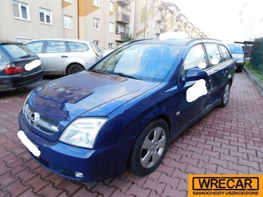 Купить Opel Vectra, 2.2, 2004 года с пробегом, цена 1592 руб., id 15663
