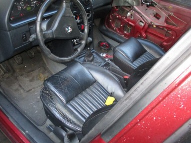 Купить Alfa Romeo 146, 1.9, 1999 года с пробегом, цена 1592 руб., id 15677