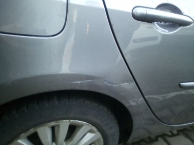 Купить Renault Clio, 1.1, 2010 года с пробегом, цена 3183 руб., id 15681
