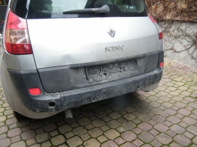 Купить Renault Scenic, 1.9, 2005 года с пробегом, цена 1592 руб., id 15718
