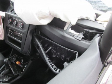 Купить Volkswagen Caddy, 2.0, 2015 года с пробегом, цена 8097 руб., id 15724