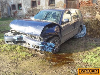 Купить Volkswagen Polo, 1.4, 1998 года с пробегом, цена 1592 руб., id 15728