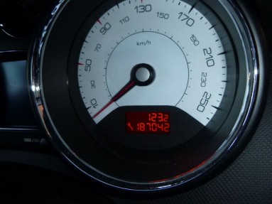Купить Peugeot 308, 1.6, 2011 года с пробегом, цена 27543 руб., id 15746