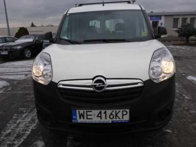 Купить Opel Combo, 1.2, 2015 года с пробегом, цена 594808 руб., id 15769