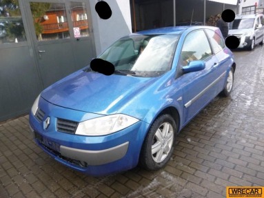 Купить Renault Megane, 2.0, 2002 года с пробегом, цена 1592 руб., id 15794