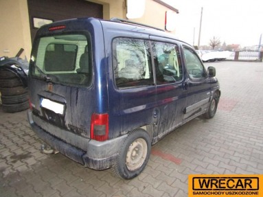 Купить Peugeot Partner, 2.0, 2002 года с пробегом, цена 1592 руб., id 15802
