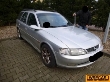 Купить Opel Vectra, 2.0, 1997 года с пробегом, цена 3253 руб., id 15843