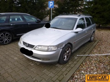 Купить Opel Vectra, 2.0, 1997 года с пробегом, цена 3253 руб., id 15843