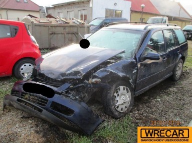 Купить Volkswagen Bora, 1.9, 2001 года с пробегом, цена 1592 руб., id 15866