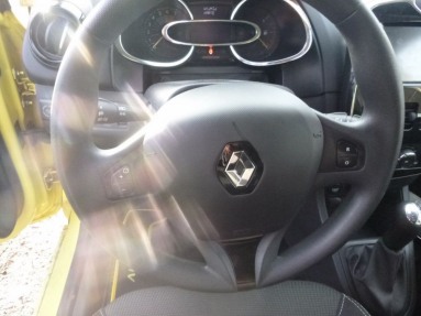 Купить Renault Clio, 0.9, 2014 года с пробегом, цена 6436 руб., id 15868